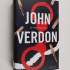 John Verdon : Syntipukki - pikkukuva 1