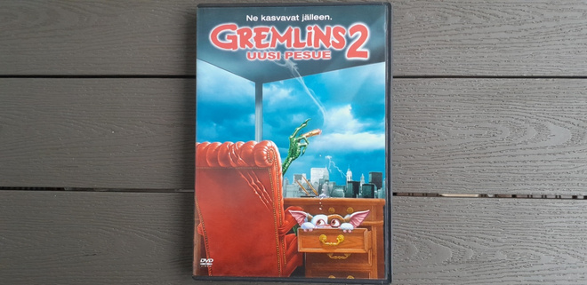 DVD: Gremlins 2 - The New Batch / Riiviöt 2 Uusi Pesue (1990