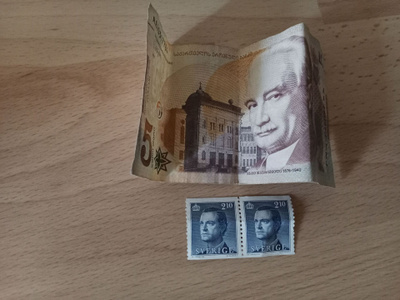 Vanha seteli ja postimerkit