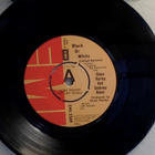 STEVE HARLEY &COCKNEY REBEL : BLACK OR WHITE : VINYL 7" 1975 - pikkukuva 1