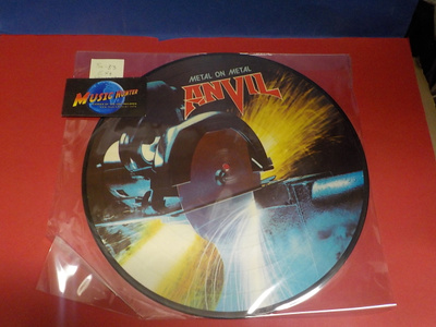 ANVIL - METAL ON METAL EX+ LP