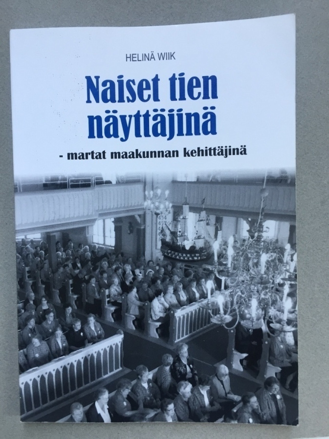 Naiset tien näyttäjänä
