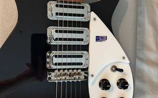 Rickenbacker 325C64 Jetglo 2007