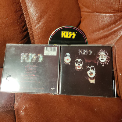 KISS-kiss CD.