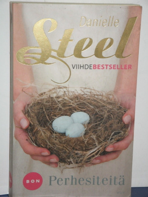 Danielle Steel : Perhesiteitä
