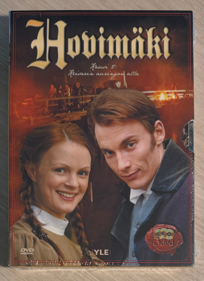 Hovimäki: Kausi 2 - Keisarin auringon alla (3DVD) *UUSI*