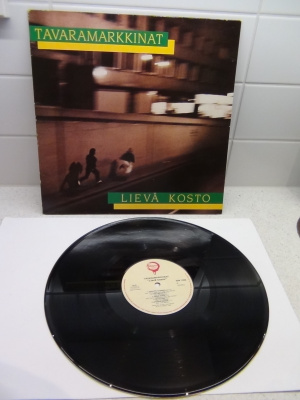 TAVARAMARKKINAT,  LIEVÄ  KOSTO