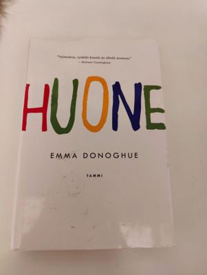 Emma Donoghue; Huone