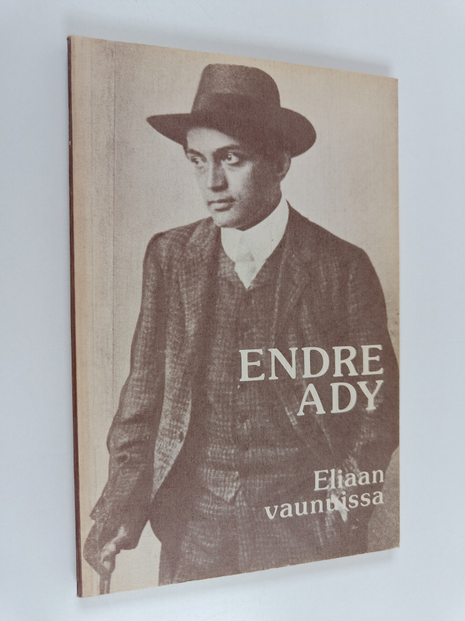 Endre Ady : Eliaan vaunuissa : runoja