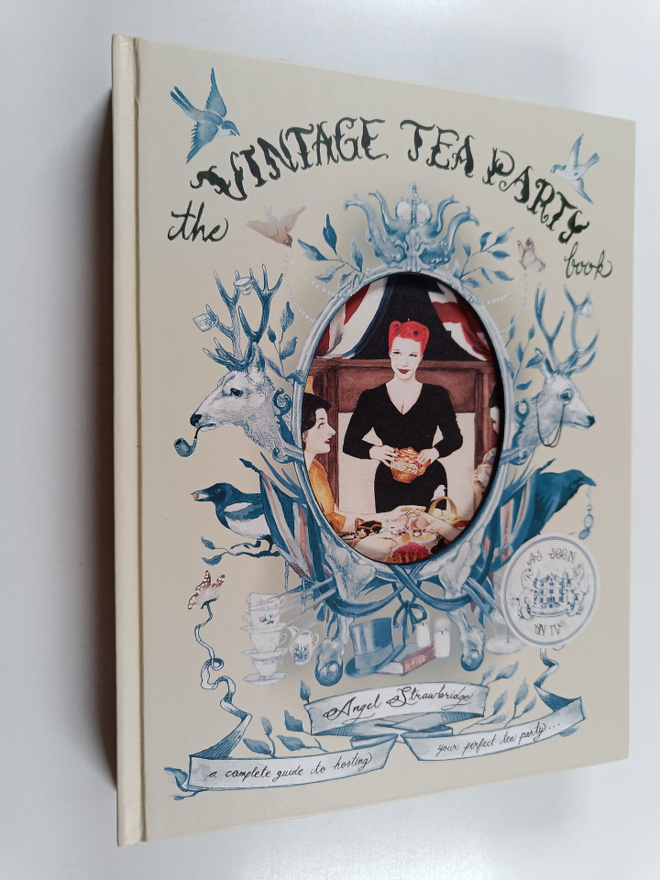 Angel Adoree ym. : The Vintage Tea Party Book