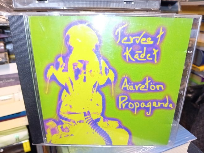 CD TERVEET KÄDET  : ÄÄRETÖN PROPAGANDA  ( SIS POSTIKULU