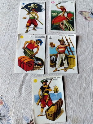 5 kpl merirosvopeli