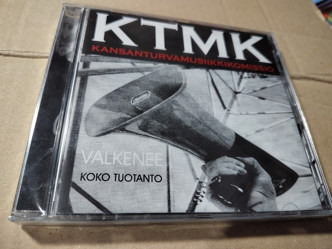 Kansanturvamusiikkikomissio (KTMK): Valkenee CD