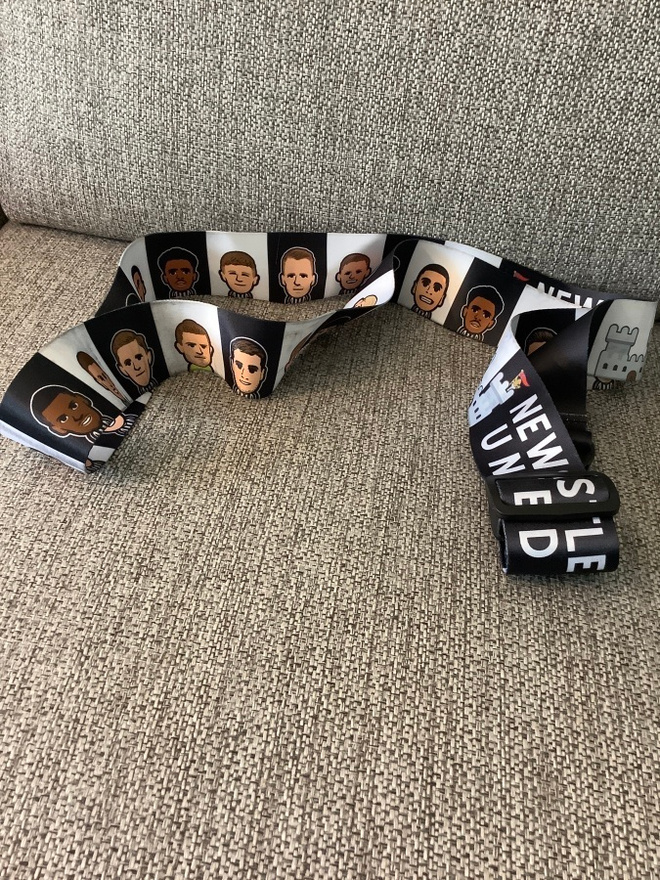 NEWCASTLE UNITED MATKALAUKKUVYÖ