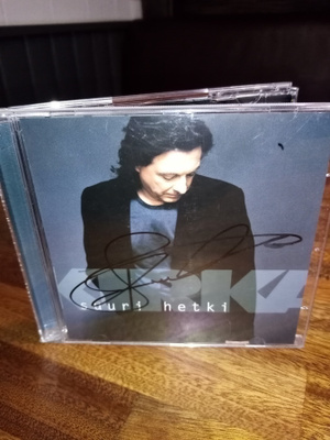 CD Kirka : Suuri hetki ( SIGNED) SIS POSTIKULU