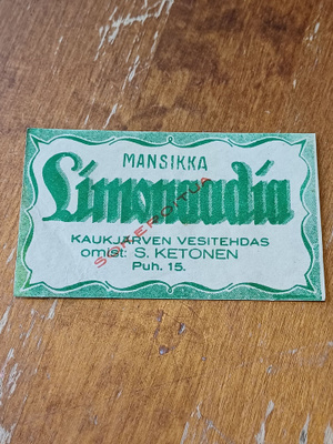 Mansikka Limonaadia Kaukjärvi etiketti.