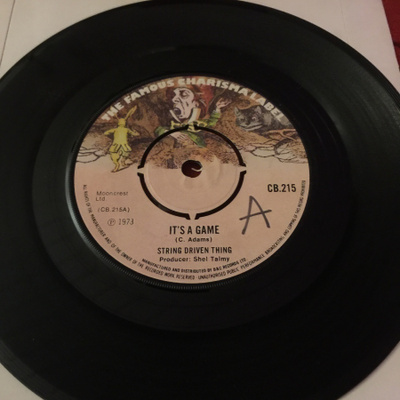 STRING DRIVEN WHEEL: It´s A Game * Are You Rock .. *UK 1973
