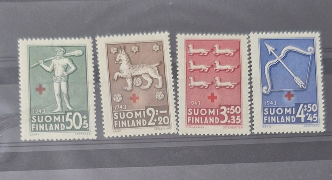 1943 PUNAINEN RISTI SARJA **, LAPE 271-274