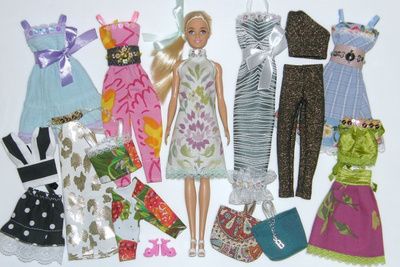 Barbie Nukke & Vaatesetti