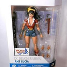 DC BOMBSHELLS WONDER WOMAN (45 522) n.18cm,vaihtokädet,ketju - pikkukuva 2