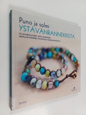 Di Kim : Puno ja solmi ystävänrannekkeita