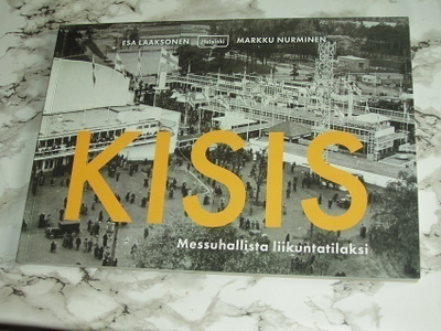 Kirja Kisis Messuhallista Liikuntatilaksi