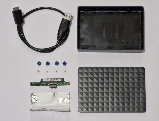 Seagate 2,5" USB 3 ulkoisen kiintolevyn kotelo
