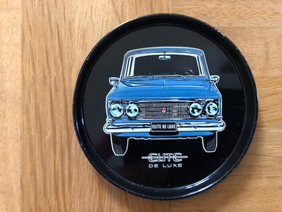 Moskvitsh Elite 1967 lasinalunen metallinen Vintage Mosse