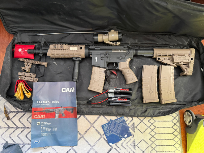CAA M4 SL airsoft ase + setti