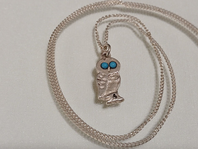 Hopea Evil Eye Pöllö riipus panssari ketjulla 925