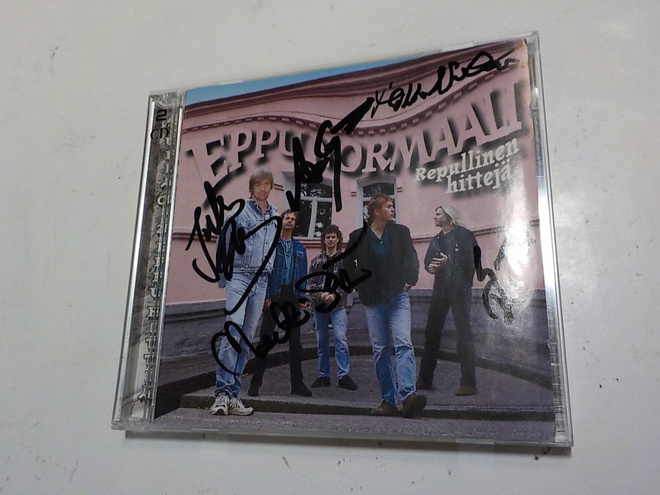EPPU NORMAALI - REPULLINEN HITTEJÄ 2CD KUUDELLA NIMMARILLA