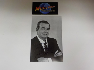 JAMES GARNER NIMIKIRJOITUS