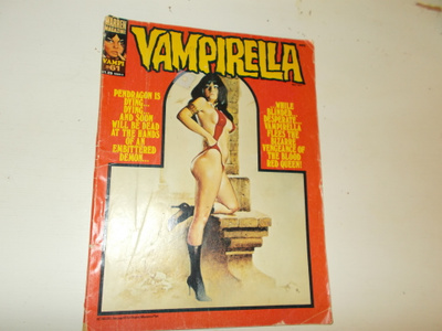 vampirella 61 1975- 76 amerikkalainen