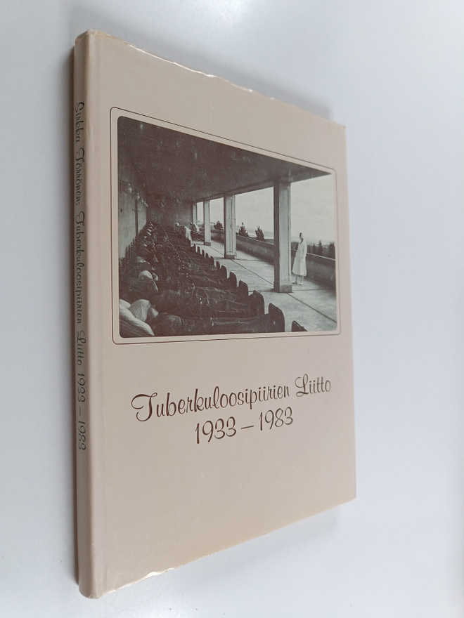 Sirkka Törrönen : Tuberkuloosipiirien liitto 1933-1983