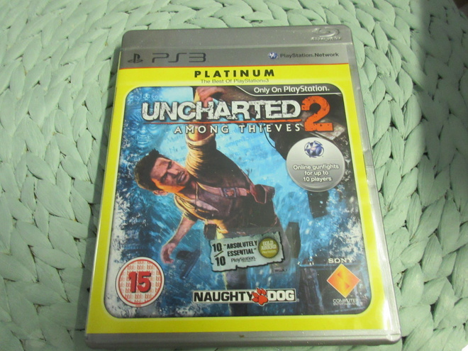 PS3 Uncharted 2 platinum. CIB