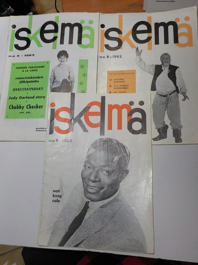 ISKELMÄ LEHTIÄ VUODELTA 1962 12,99€/KPL