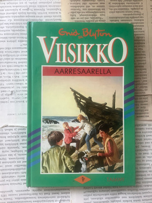 Enid Blyton - Viisikko aarresaarella (sid.)