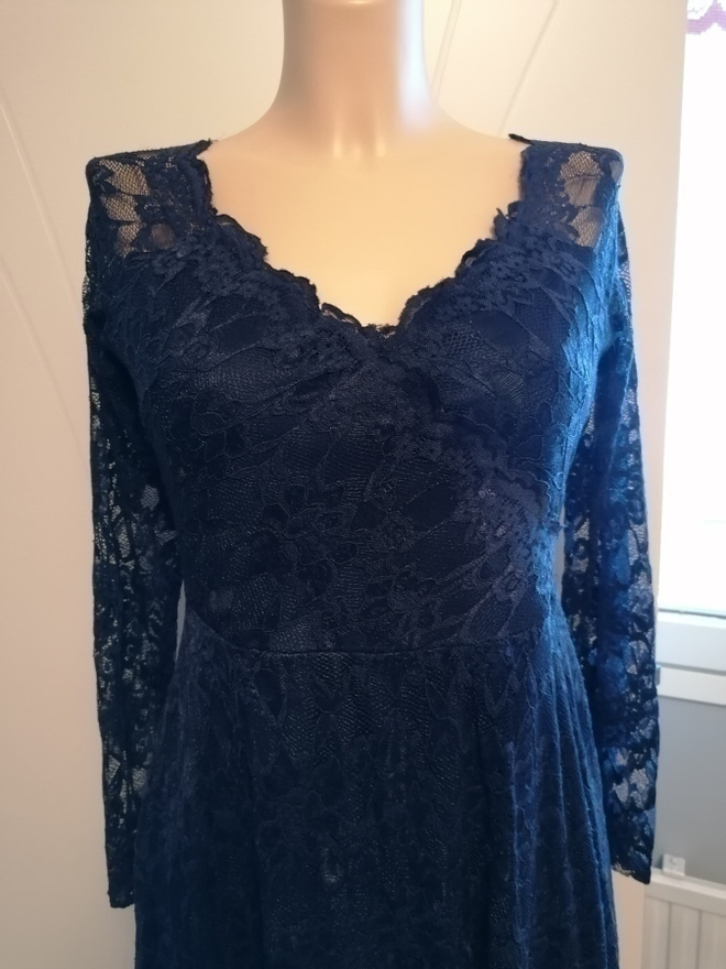 Juhlamekko koko 36/38 tummansininen Goddiva