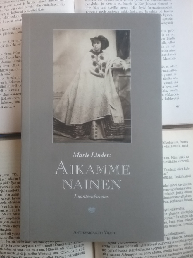 Marie Linder - Aikamme nainen: luonteenkuvaus (nid.)