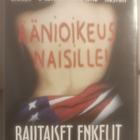 Rautaiset enkelit (Hilary Swank) - pikkukuva 1
