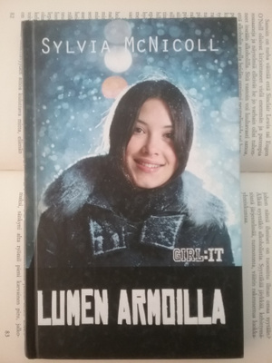 Sylvia McNicoll - Lumen armoilla (sid.)