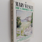 Mary Wesley : The Camomile Lawn - pikkukuva 1
