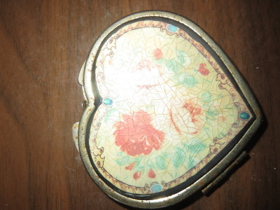 Ukraina: vintage taskupeili