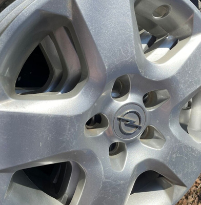 Muotovanteiden pölykapselit Opel 16" , sopii myös ford vw