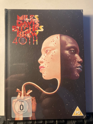 MILES DAVIS: Bitches Brew, 40th Ann., 3 CD + DVD, muoveissa