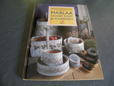 Margareta Ekeroth-Lind Maalaa Kauniit Korit Ja Puuesineet