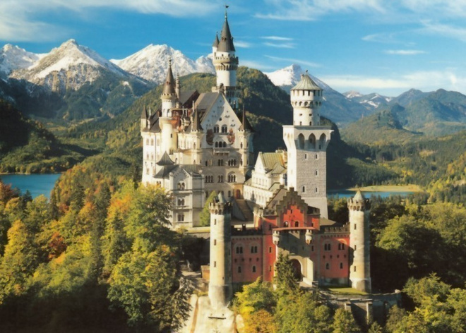 Neuschwanstein linna, syksy, vuoret (isohko kortti)