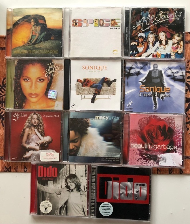 Naislaulajia ja naisenergiaa (10CD+1CDS)