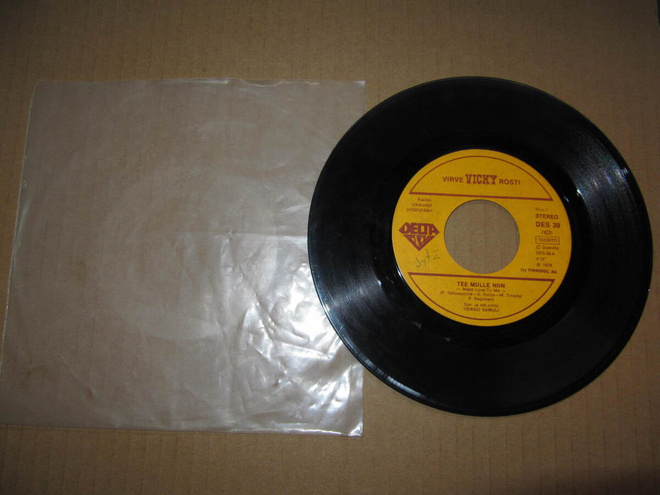 Virve Vicky Rosti 7" Tee mulle niin/Seis mies