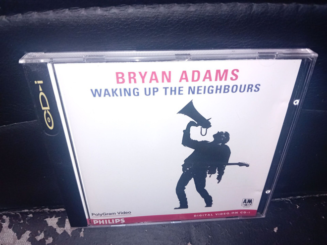 CDI Bryan Adams  : Waking up the neighbours